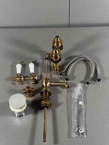 Смеситель для раковины Heritage Granley TGRBR06