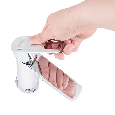 Смеситель для раковины IDDIS Runo RUNSB00i01