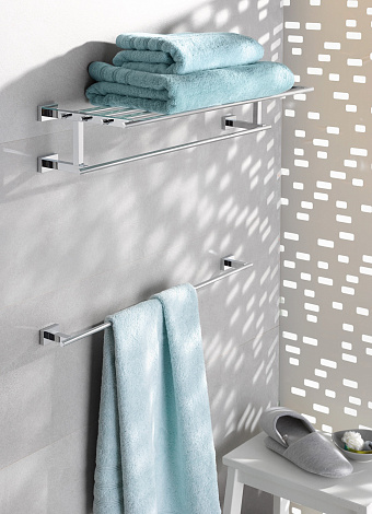 Полотенцедержатель Grohe Essentials Cube 40512001