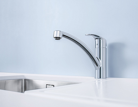 Смеситель для кухни Grohe Eurosmart 33281002