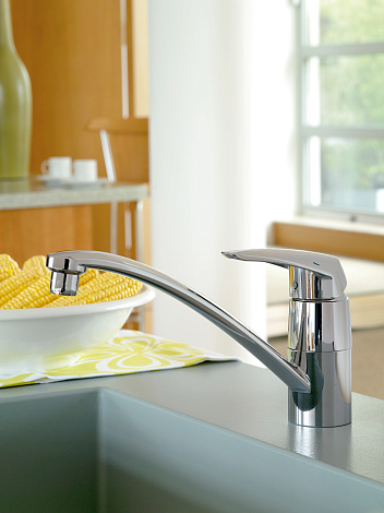 Смеситель для кухни Grohe Eurodisc 33770001