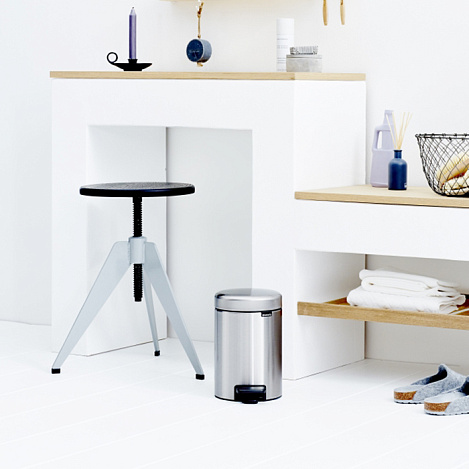 Мусорный бак с педалью Brabantia newIcon 113222 3л