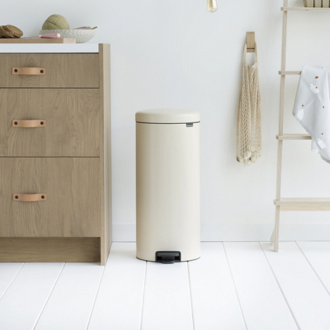 Мусорный бак с педалью Brabantia newIcon 114281 30л